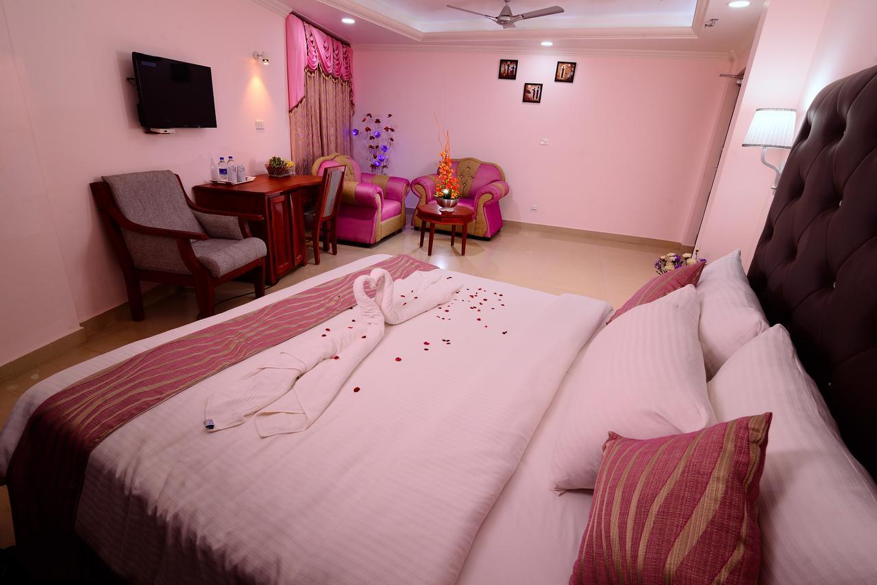 Sps Kingsway Hotel Thiruvananthapuram Ngoại thất bức ảnh