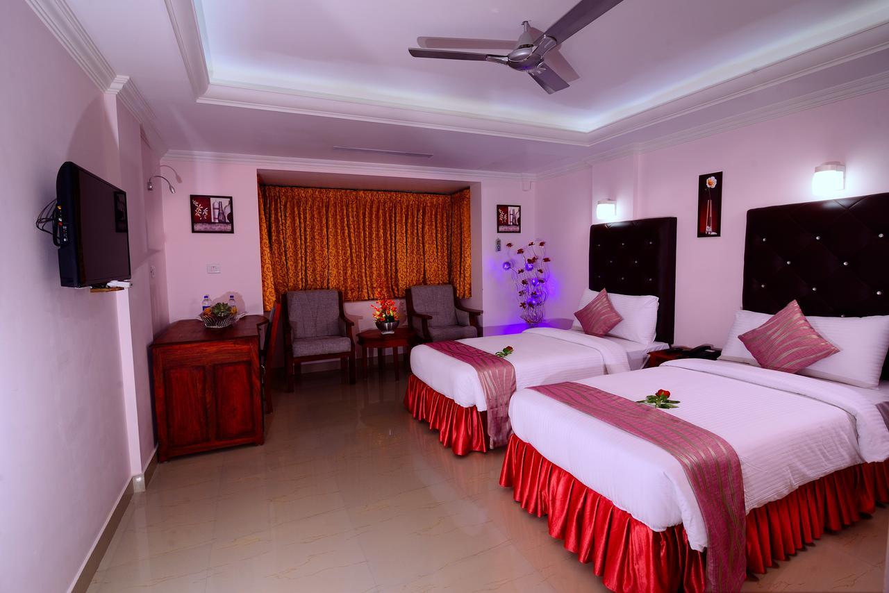 Sps Kingsway Hotel Thiruvananthapuram Ngoại thất bức ảnh